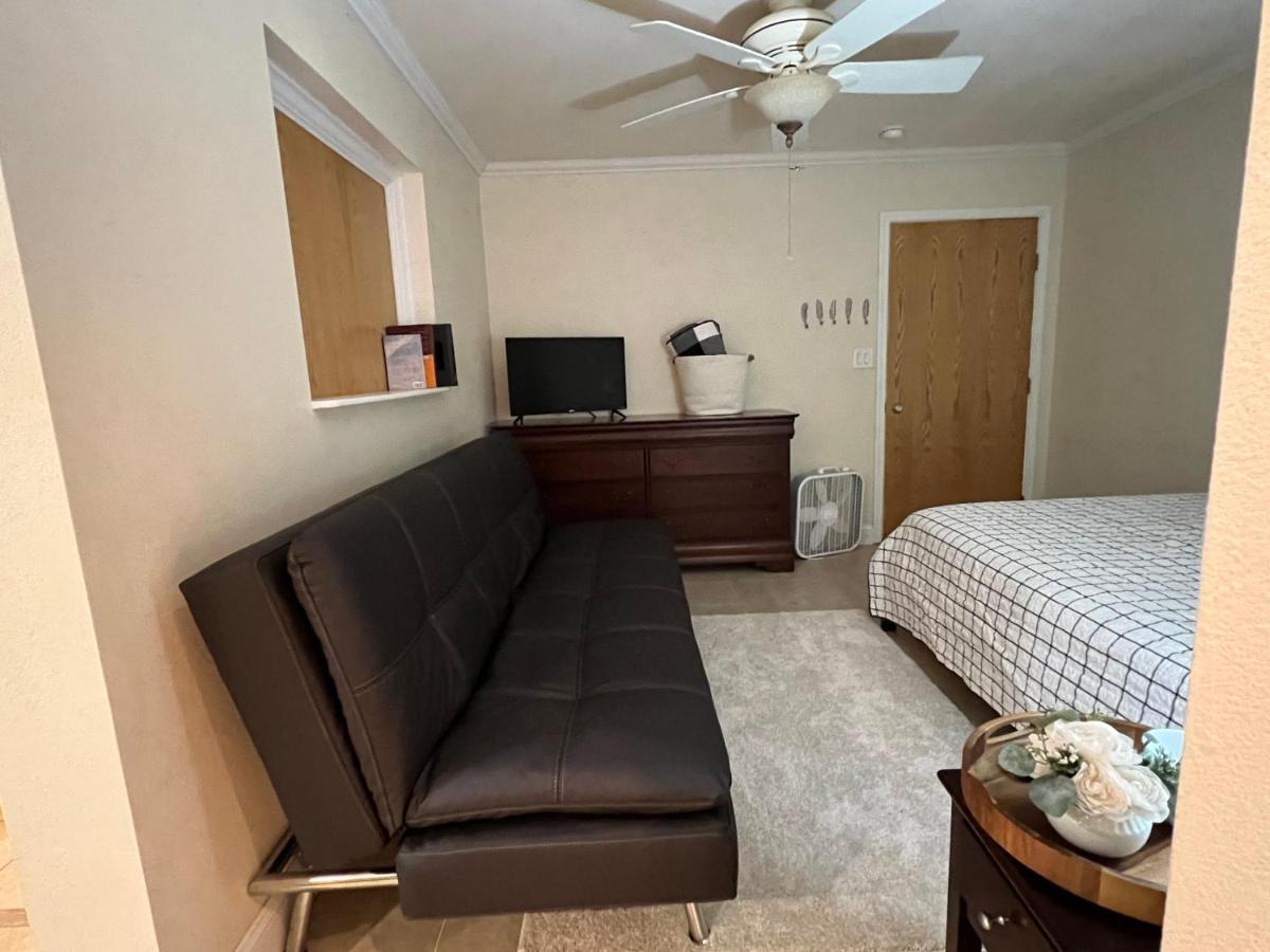 Near Airport Guest Suite Anchorage Exterior photo